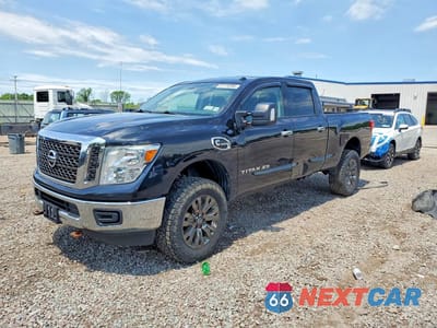 2017 NISSAN TITAN XD SV 1N6BA1F35HN575249 - główne zdjęcie licytacji z USA - miniatura