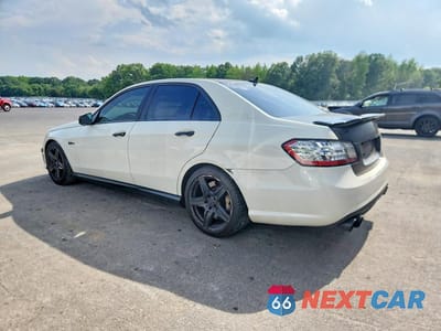 Drugie zdjęcie samochodu z przodu: 2010 MERCEDES-BENZ E 63 AMG VIN:WDDHF7HBXAA117067 - miniatura