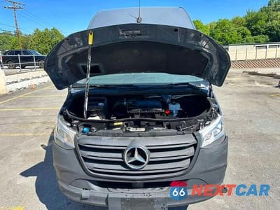 Zdjęcie 9 z 10 samochodu: 2019 MERCEDES-BENZ SPRINTER 2500 VIN:WD4PF1CD1KP149485 - miniatura