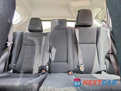 Zdjęcie 10 z 13 samochodu: 2017 TOYOTA RAV4 LE VIN:JTMBFREV8HJ710608 - miniatura