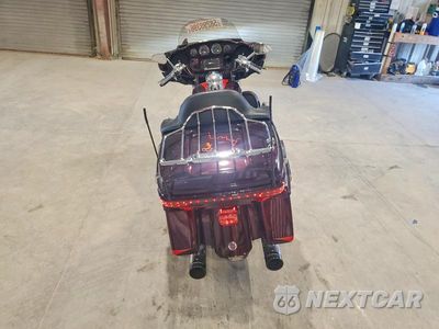 Zdjęcie 6 z 8 samochodu: 2017 HARLEY-DAVIDSON FLHTKSE CVO LIMITED VIN:1HD1TEF15HB960163 - miniatura