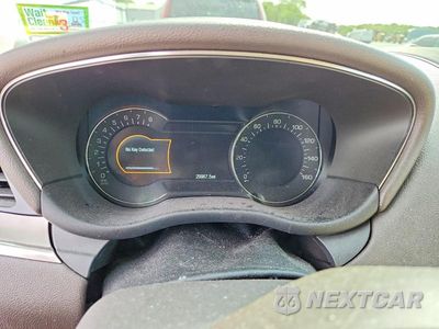 Zdjęcie 9 z 13 samochodu: 2019 LINCOLN MKC VIN:5LMCJ1D97KUL31400 - miniatura