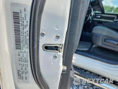 Zdjęcie 12 z 12 samochodu: 2015 RAM 1500 SLT VIN:1C6RR6GGXFS675281 - miniatura