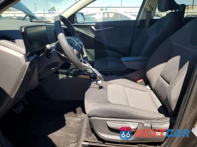 Zdjęcie 7 z 13 samochodu: 2026 KIA NIRO LX VIN:KNDCP3LE6T5319556 - miniatura
