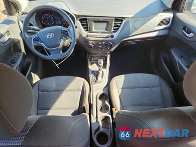 Zdjęcie 8 z 12 samochodu: 2019 HYUNDAI ACCENT SE VIN:3KPC24A37KE075554 - miniatura
