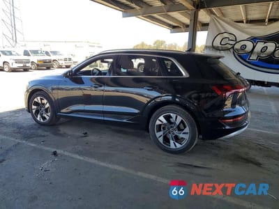 Drugie zdjęcie samochodu z przodu: 2021 AUDI E-TRON PRESTIGE VIN:WA1VAAGE0MB033630 - miniatura