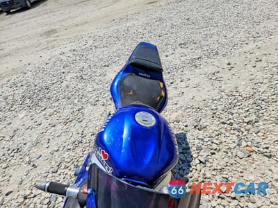 Piąte zdjęcie samochodu w środku: 2000 YAMAHA YZFR6 L VIN:JYARJ04E2YA005261 - miniatura