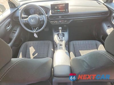 Zdjęcie 8 z 12 samochodu: 2025 HONDA HR-V LX VIN:3CZRZ1H39SM750556 - miniatura