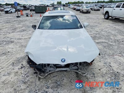 Piąte zdjęcie samochodu w środku: 2025 BMW I5 XDRIVE 40 VIN:WBY13HG01SCT74519 - miniatura