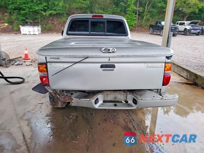 Zdjęcie 6 z 12 samochodu: 2004 TOYOTA TACOMA DOUBLE CAB PRERUNNER VIN:5TEGN92N14Z336100 - miniatura