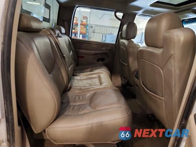 Zdjęcie 10 z 12 samochodu: 2006 CHEVROLET SILVERADO K1500 VIN:2GCEK13T161195227 - miniatura