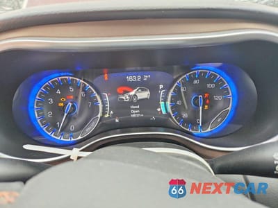 Zdjęcie 9 z 13 samochodu: 2017 CHRYSLER PACIFICA TOURING L PLUS VIN:2C4RC1EG1HR628354 - miniatura