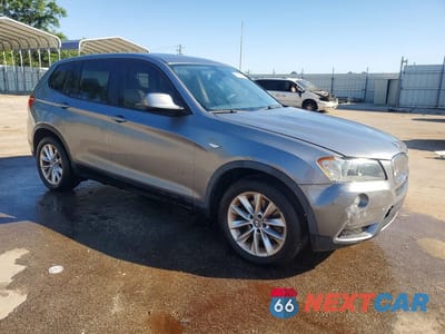 Czwarte zdjęcie samochodu z boku: 2013 BMW X3 XDRIVE28I VIN:5UXWX9C50D0D00615 - miniatura