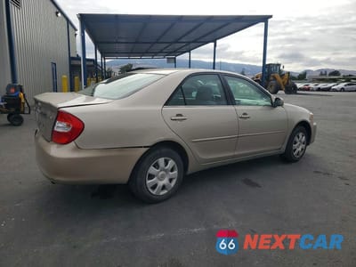Trzecie zdjęcie samochodu z tyłu: 2004 TOYOTA CAMRY LE VIN:4T1BE32K64U380773 - miniatura