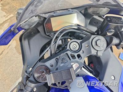 Zdjęcie 7 z 8 samochodu: 2021 YAMAHA YZFR3 A VIN:MH3RH18Y9MK005516 - miniatura