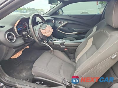 Zdjęcie 7 z 12 samochodu: 2021 CHEVROLET CAMARO LS VIN:1G1FB1RX5M0143146 - miniatura