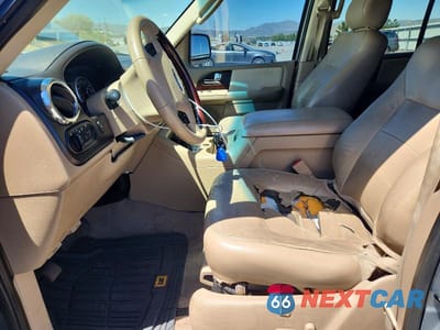 Zdjęcie 7 z 13 samochodu: 2006 FORD EXPEDITION LIMITED VIN:1FMFU20506LA31872 - miniatura