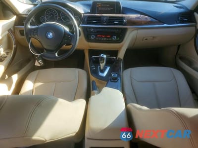 Zdjęcie 8 z 12 samochodu: 2013 BMW 328 I VIN:WBA3A5C59DF358535 - miniatura