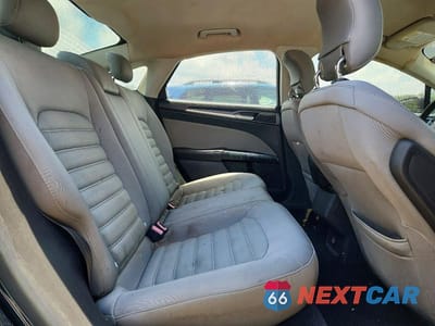 Zdjęcie 10 z 12 samochodu: 2014 FORD FUSION S VIN:3FA6P0G71ER268044 - miniatura