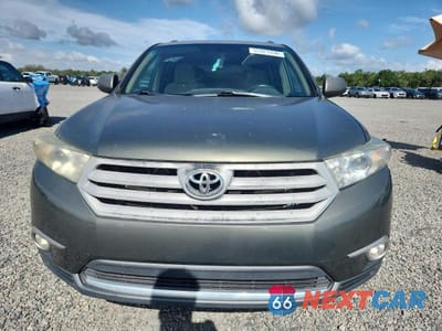 Piąte zdjęcie samochodu w środku: 2011 TOYOTA HIGHLANDER BASE VIN:5TDZA3EH2BS015796 - miniatura