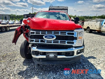 Piąte zdjęcie samochodu w środku: 2024 FORD F550 SUPER DUTY VIN:1FDUF5GNXRDA22877 - miniatura