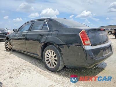 Drugie zdjęcie samochodu z przodu: 2013 CHRYSLER 300 VIN:2C3CCAAG6DH657042 - miniatura