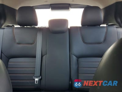 Zdjęcie 10 z 13 samochodu: 2018 NISSAN KICKS SR VIN:3N1CP5CU5JL501896 - miniatura