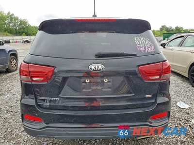Zdjęcie 6 z 13 samochodu: 2019 KIA SORENTO L VIN:5XYPG4A36KG583343 - miniatura