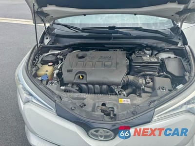 Zdjęcie 7 z 10 samochodu: 2018 TOYOTA C-HR XLE VIN:NMTKHMBX0JR023438 - miniatura