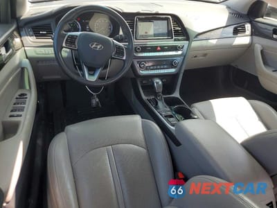 Zdjęcie 8 z 12 samochodu: 2018 HYUNDAI SONATA HYBRID LIMITED VIN:KMHE34L33JA087037 - miniatura