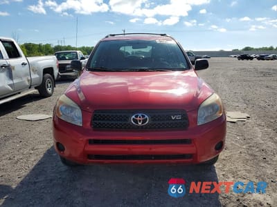 Piąte zdjęcie samochodu w środku: 2006 TOYOTA RAV4 BASE VIN:JTMBK33V666005429 - miniatura