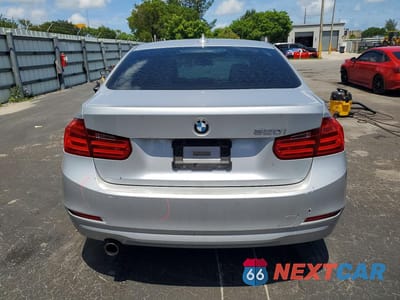 Zdjęcie 6 z 12 samochodu: 2015 BMW 320 I VIN:WBA3B1G52FNT05667 - miniatura