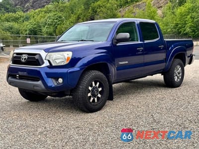 Drugie zdjęcie samochodu z przodu: 2015 TOYOTA TACOMA V6 VIN:3TMLU4EN6FM200996 - miniatura