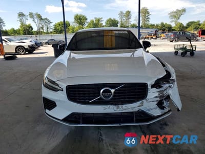 Piąte zdjęcie samochodu w środku: 2021 VOLVO S60 T8 RECHARGE R-DESIGN VIN:7JRBR0FM1MG095854 - miniatura