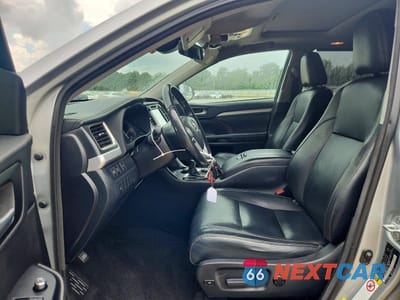 Zdjęcie 7 z 14 samochodu: 2017 TOYOTA HIGHLANDER XLE VIN:5TDKZRFH0HS514228 - miniatura
