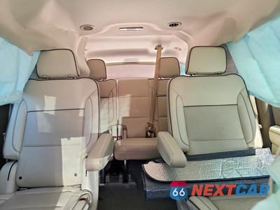 Zdjęcie 10 z 13 samochodu: 2021 GMC YUKON XL DENALI VIN:1GKS2JKL7MR199294 - miniatura
