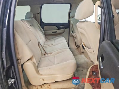 Zdjęcie 11 z 14 samochodu: 2007 CHEVROLET SUBURBAN C1500 VIN:1GNFC16037R216971 - miniatura