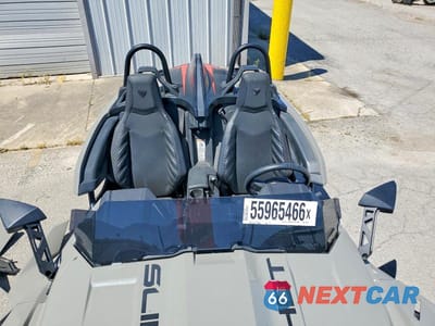 Piąte zdjęcie samochodu w środku: 2022 POLARIS SLINGSHOT SLR VIN:57XAAFHB4N8148761 - miniatura