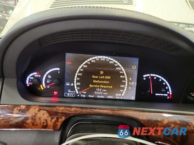 Zdjęcie 9 z 12 samochodu: 2011 MERCEDES-BENZ S 63 AMG VIN:WDDNG7EB6BA381828 - miniatura
