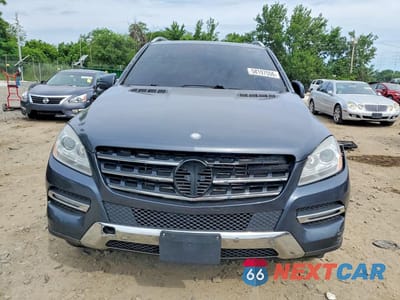 Piąte zdjęcie samochodu w środku: 2012 MERCEDES-BENZ ML 350 BLUETEC VIN:4JGDA2EBXCA025650 - miniatura