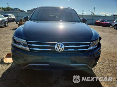 Piąte zdjęcie samochodu w środku: 2020 VOLKSWAGEN TIGUAN SE VIN:3VV2B7AX7LM181799 - miniatura