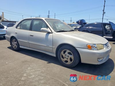 Czwarte zdjęcie samochodu z boku: 2001 TOYOTA COROLLA S VIN:1NXBR12E81Z524497 - miniatura