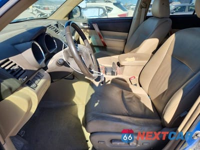 Zdjęcie 7 z 13 samochodu: 2008 TOYOTA HIGHLANDER LIMITED VIN:JTEES42A382018923 - miniatura