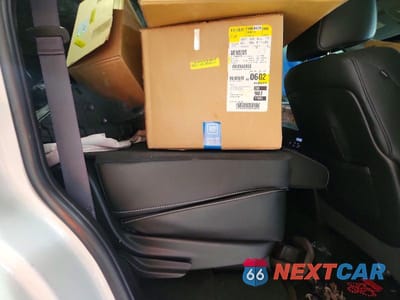 Zdjęcie 11 z 13 samochodu: 2016 CHEVROLET TAHOE K1500 LTZ VIN:1GNSKCKC8GR364613 - miniatura