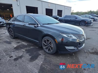 Czwarte zdjęcie samochodu z boku: 2013 LINCOLN MKZ VIN:3LN6L2G91DR812460 - miniatura