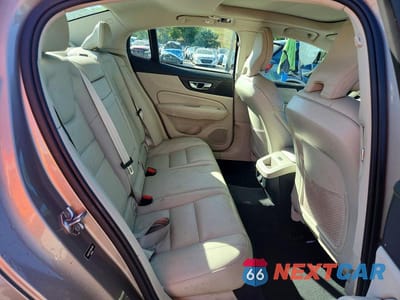 Zdjęcie 10 z 13 samochodu: 2021 VOLVO S60 T6 MOMENTUM VIN:7JRA22TK7MG081987 - miniatura