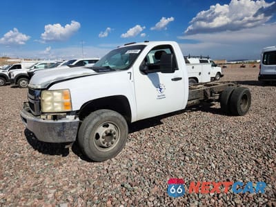 2014 CHEVROLET SILVERADO C3500 1GB3CZC85EF151810 - główne zdjęcie licytacji z USA - miniatura