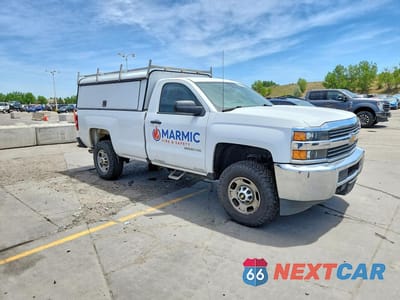 Czwarte zdjęcie samochodu z boku: 2017 CHEVROLET SILVERADO C2500 HEAVY DUTY VIN:1GC0CUEG3HZ398137 - miniatura