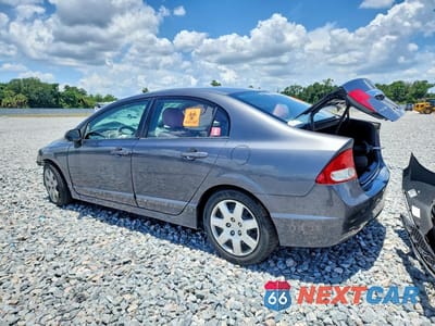 Drugie zdjęcie samochodu z przodu: 2010 HONDA CIVIC LX VIN:2HGFA1F58AH565384 - miniatura