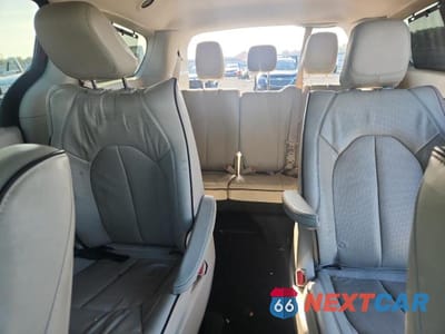 Zdjęcie 10 z 13 samochodu: 2019 CHRYSLER PACIFICA HYBRID LIMITED VIN:2C4RC1N71KR705912 - miniatura